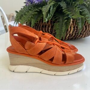 Sorel Joanie III Wedge Sandals Strappy Wmn 9.5 lace up Orange Desert Sun Suede
